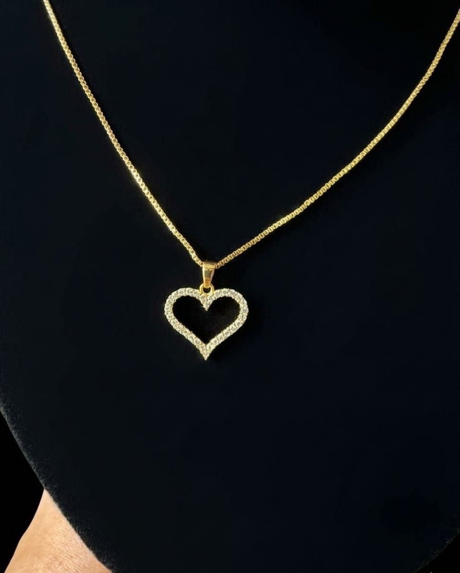 Elegant 24K Gold-Plated Open Heart Love Pendant