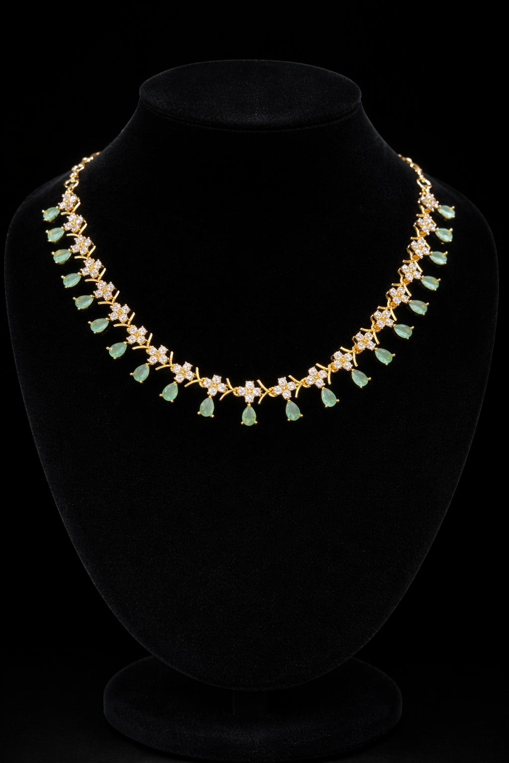 24k Gold Plated Jewellery Set – Green Crystal Teardrop Necklace & Earrings
