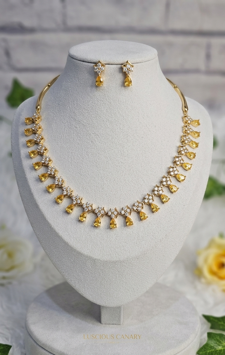 24k Gold Plated Jewellery Set – Green Crystal Teardrop Necklace & Earrings