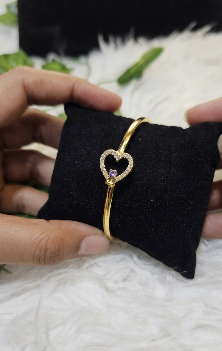 Eternal Heart | 24K Gold Plated Adjustable Bangle