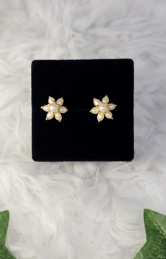 Blossom Pearl Stud Earrings – 24k Gold Plated